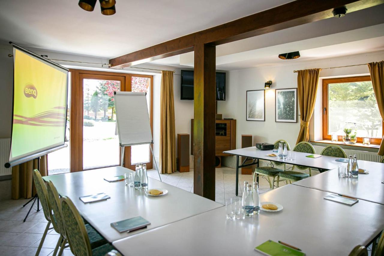 Szumi Las Events & Apartments Regimin Extérieur photo