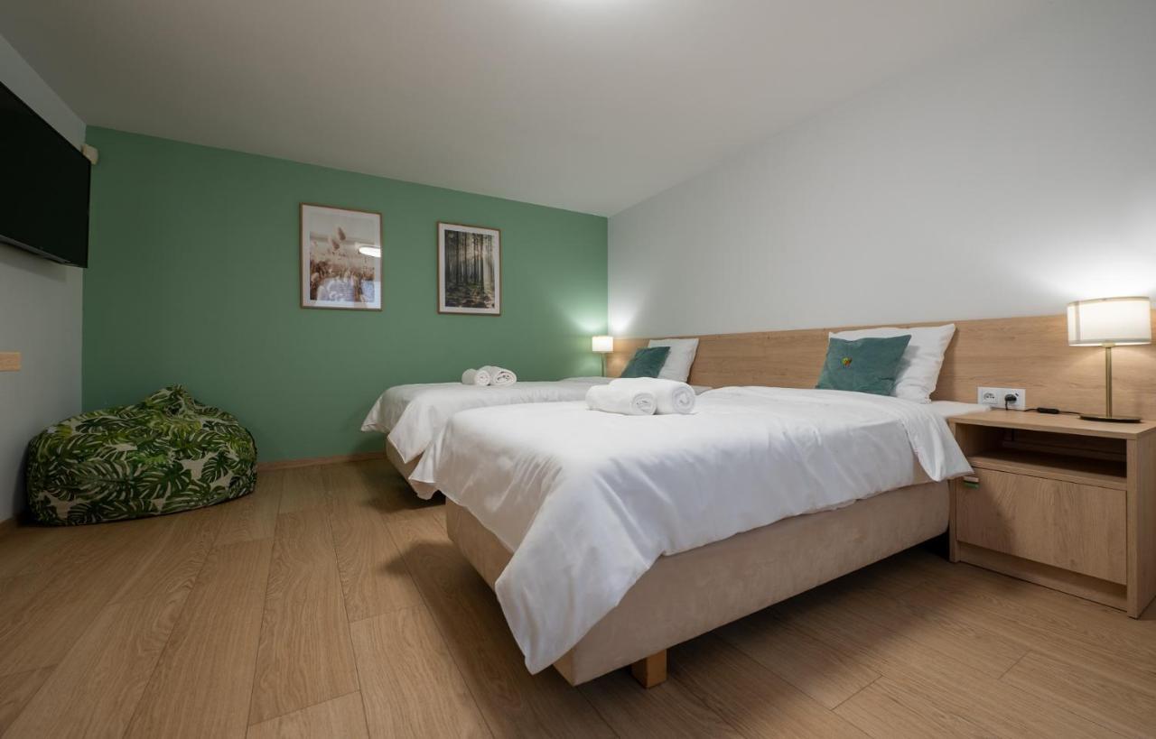 Szumi Las Events & Apartments Regimin Extérieur photo